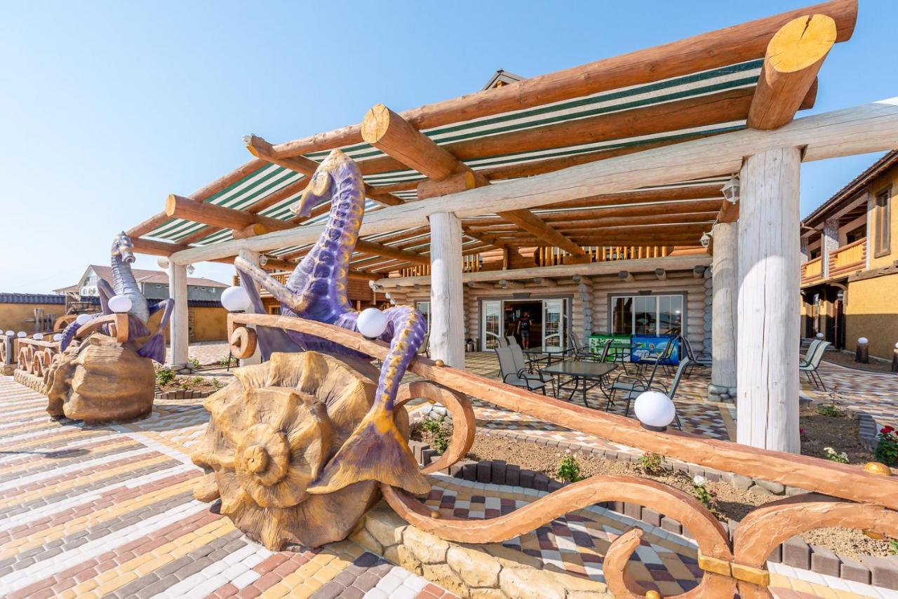 Пегас Hotel Zaliznij Port Kültér fotó