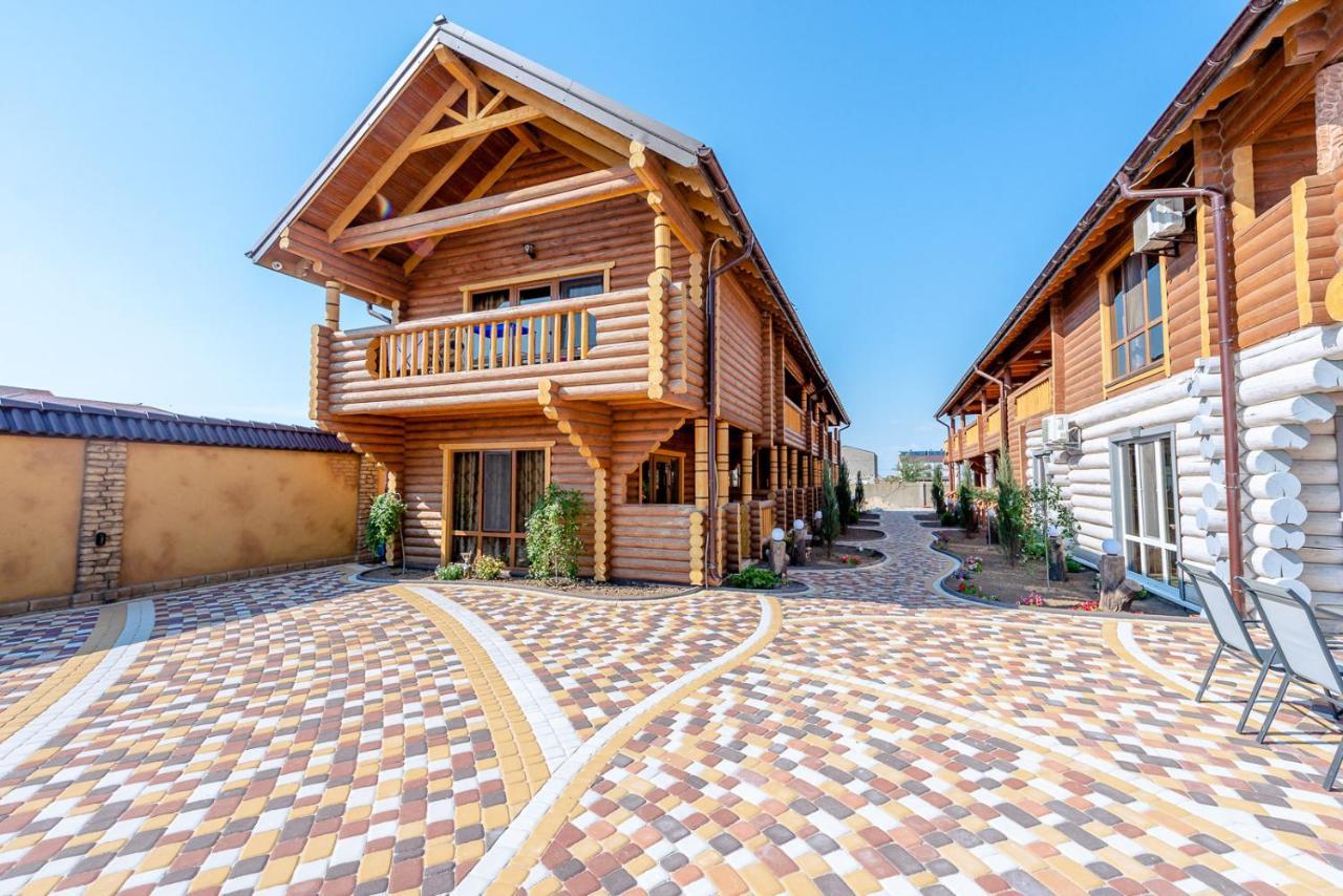 Пегас Hotel Zaliznij Port Kültér fotó