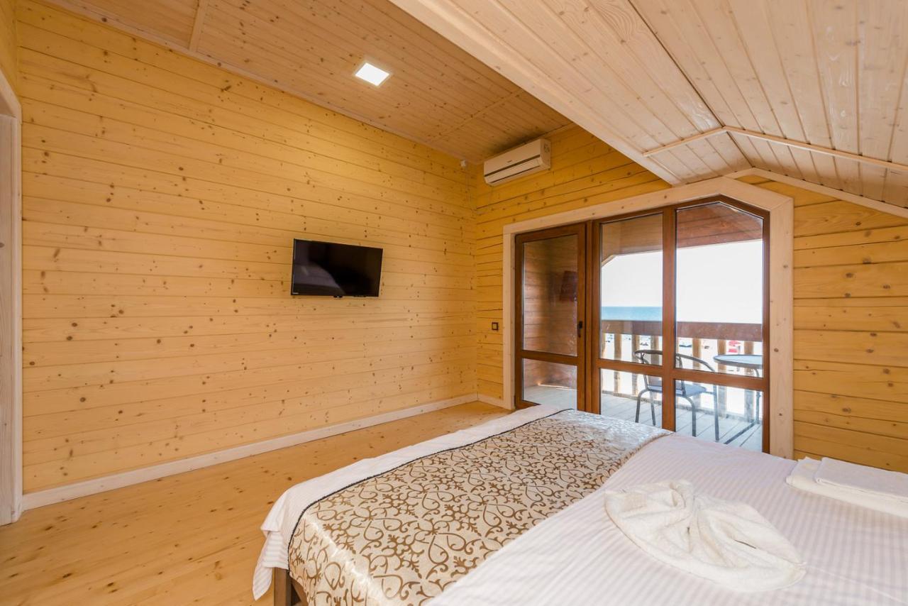 Пегас Hotel Zaliznij Port Kültér fotó