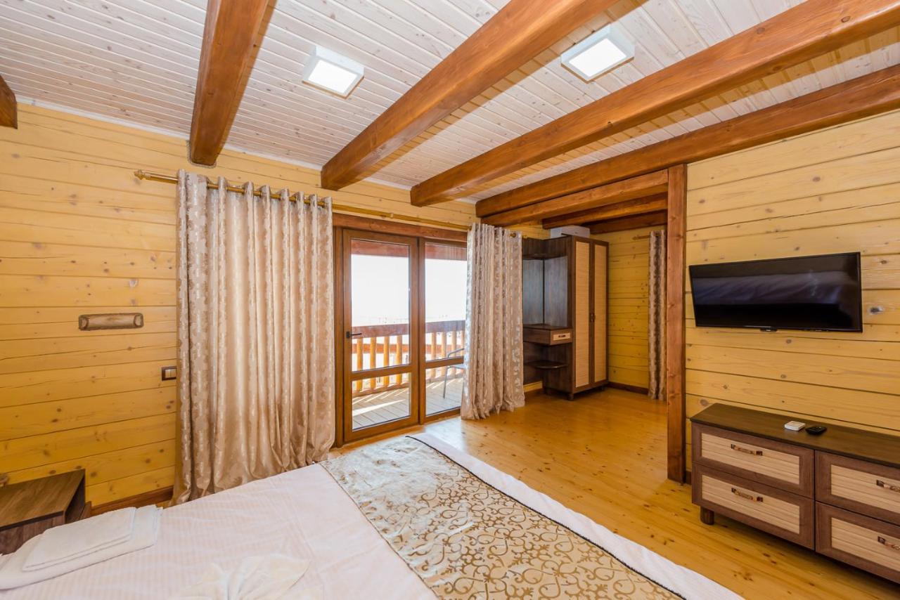 Пегас Hotel Zaliznij Port Kültér fotó