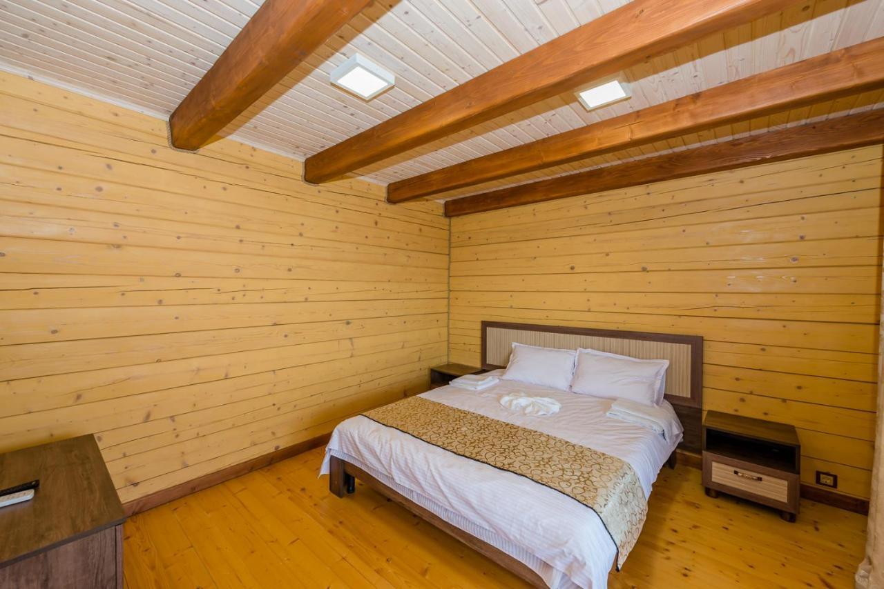 Пегас Hotel Zaliznij Port Kültér fotó