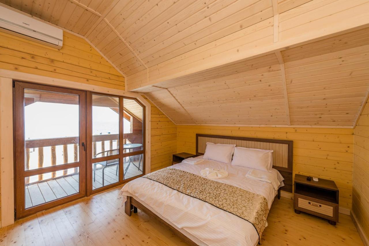 Пегас Hotel Zaliznij Port Kültér fotó