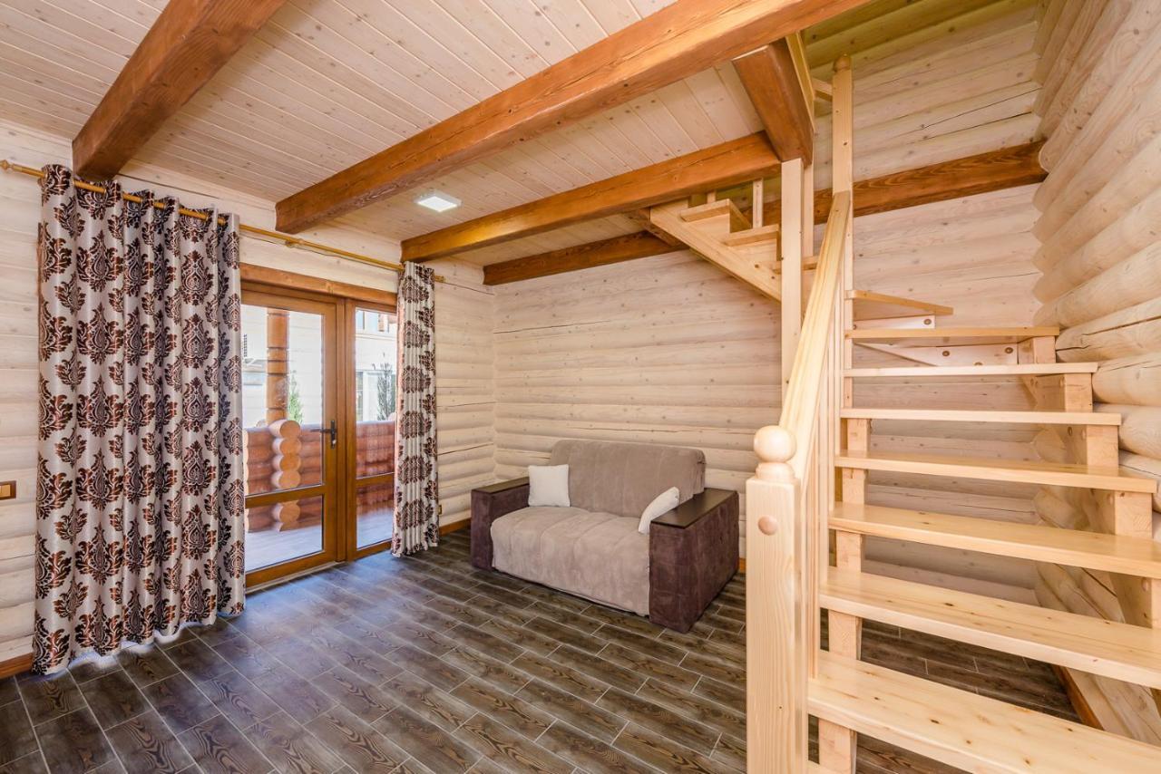 Пегас Hotel Zaliznij Port Kültér fotó