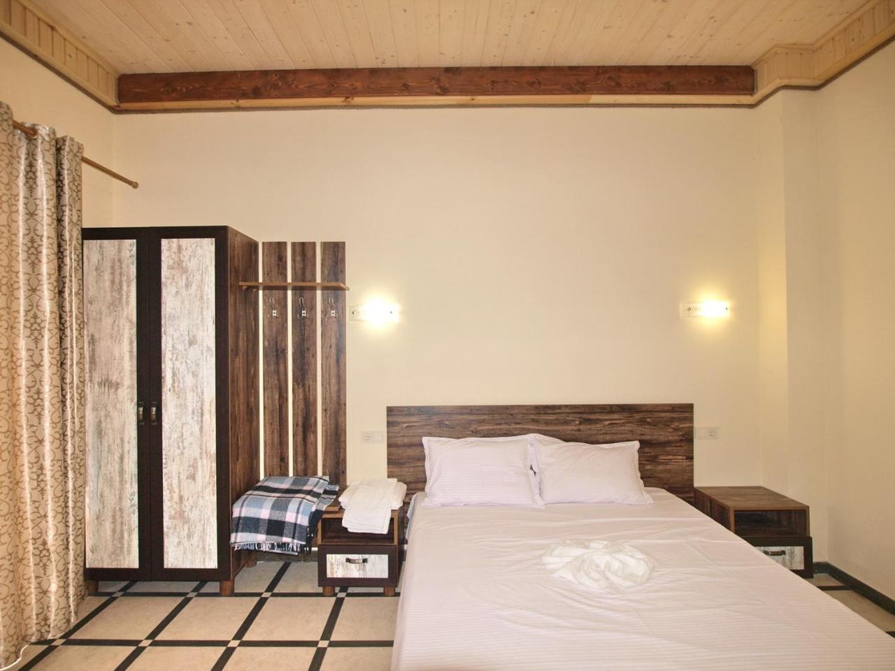 Пегас Hotel Zaliznij Port Kültér fotó