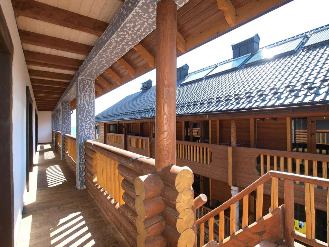 Пегас Hotel Zaliznij Port Kültér fotó