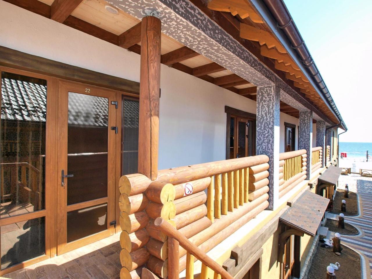 Пегас Hotel Zaliznij Port Kültér fotó