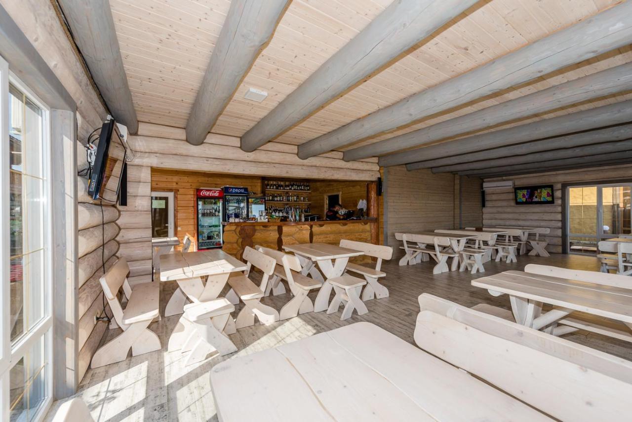 Пегас Hotel Zaliznij Port Kültér fotó