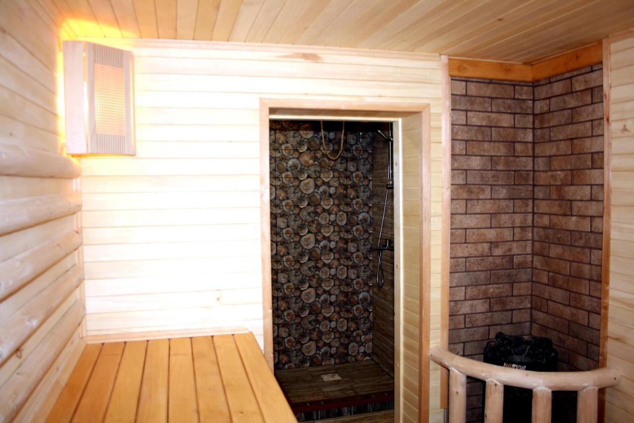 Пегас Hotel Zaliznij Port Kültér fotó